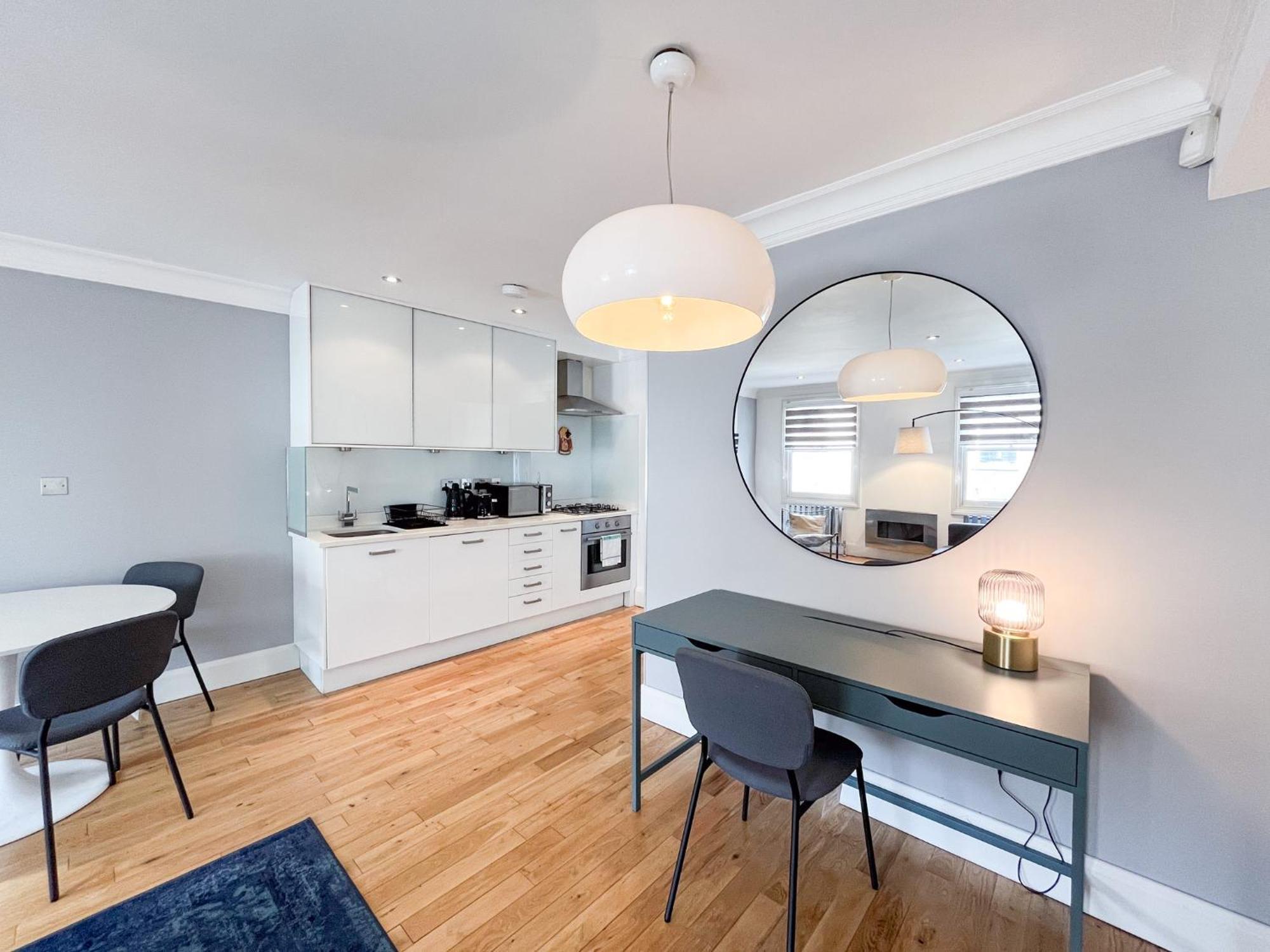Large And Very Stylish Apartment P1 London Exterior photo