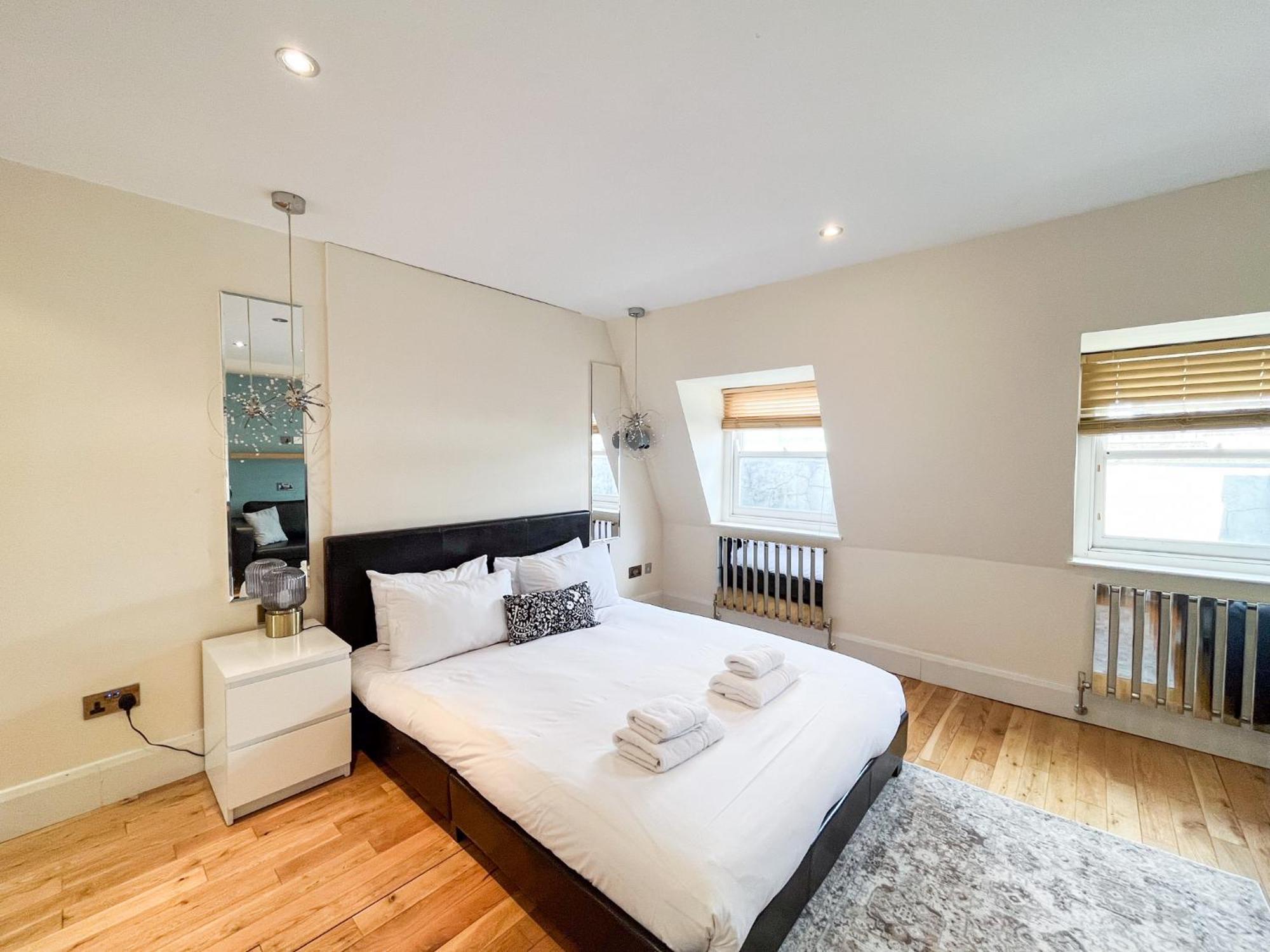 Large And Very Stylish Apartment P1 London Exterior photo