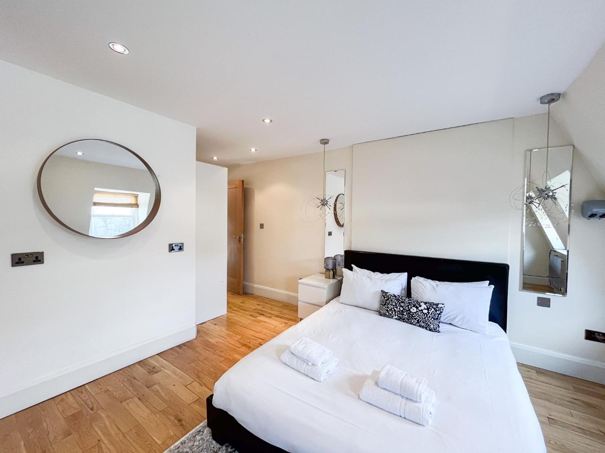 Large And Very Stylish Apartment P1 London Exterior photo