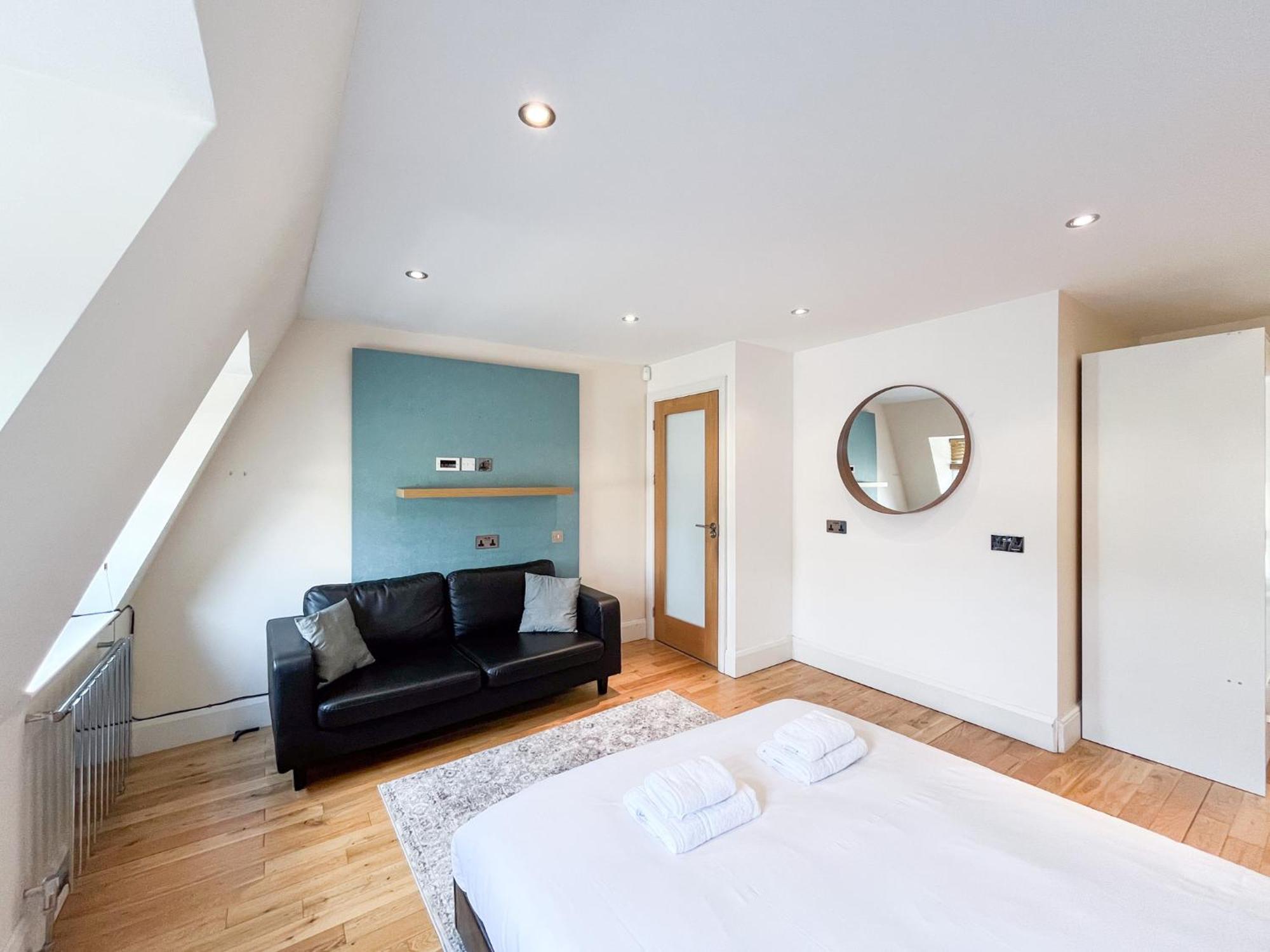 Large And Very Stylish Apartment P1 London Exterior photo