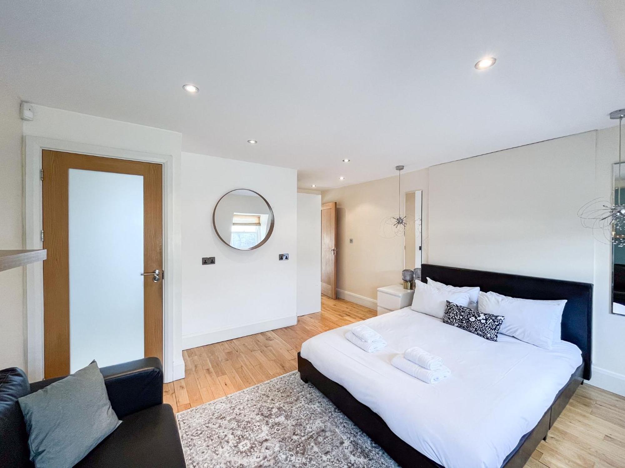 Large And Very Stylish Apartment P1 London Exterior photo